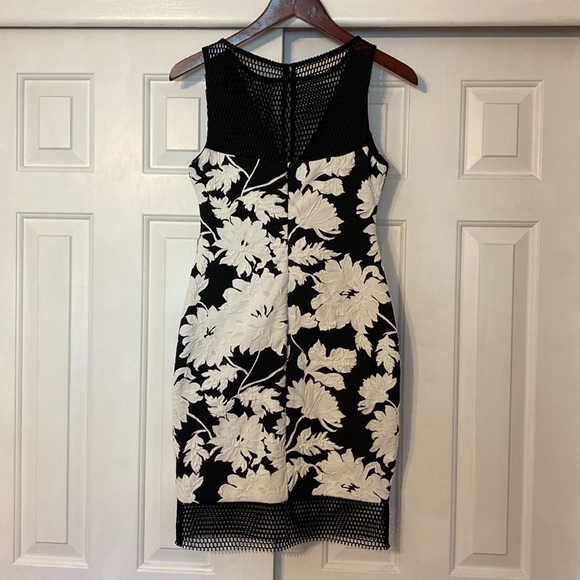 Cache dress size 2 - Picture 2 of 5